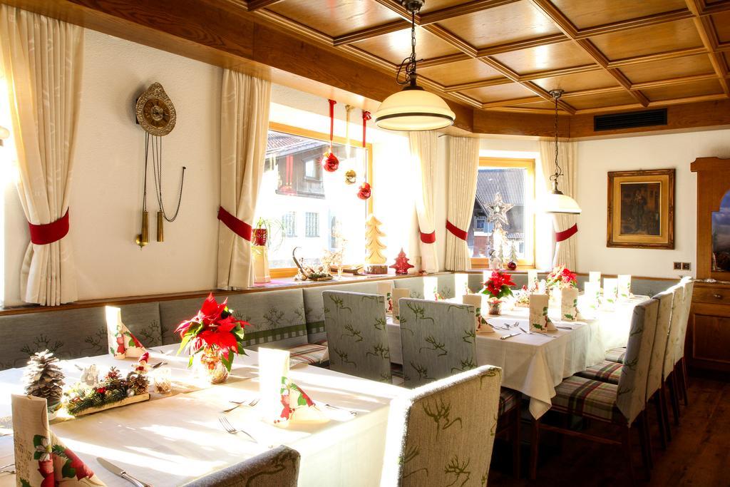 Hotel Gasthof Zum Schwanen Reutte Exterior foto